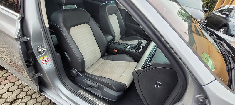 Volkswagen Passat (2017) Variant 2,0TDi 176kW DSG 4×4 - fotka 16 z 60
