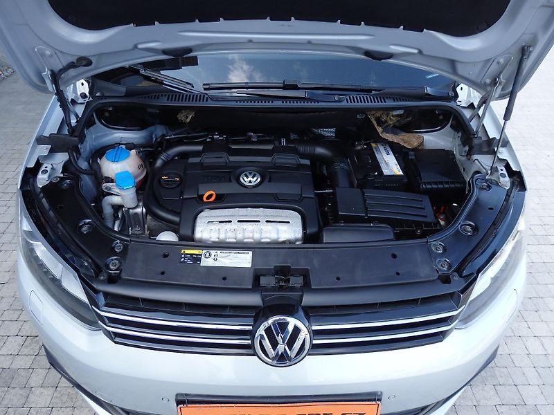 Volkswagen Touran 1.4 TSI 103 kW DIGI. KLIMA,ESP - fotka 13 z 13