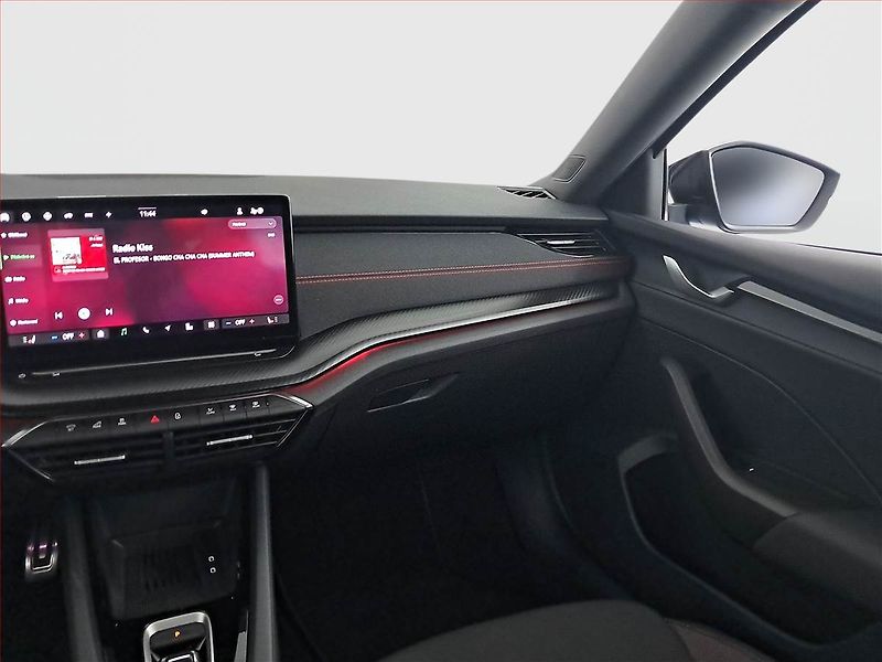 Škoda Octavia (2025) RS 2.0 TSI, RS, Navigace - fotka 8 z 23