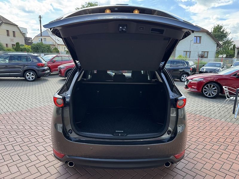 Mazda CX-5 (2017) 2.5i G-194 AWD LED Bose Kamera - fotka 21 z 50