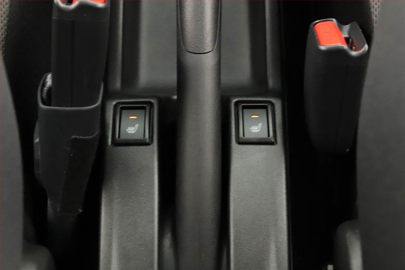 Suzuki Swift (2024) 1.2, Automat, ČR,1.maj - fotka 14 z 15