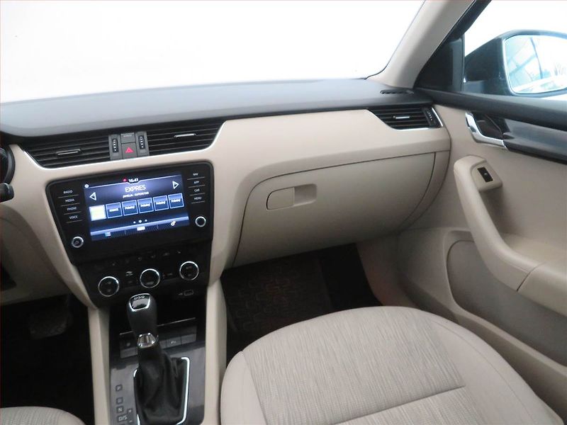 Škoda Octavia (2019) Ambition 2.0 TDI, Automat - fotka 8 z 16