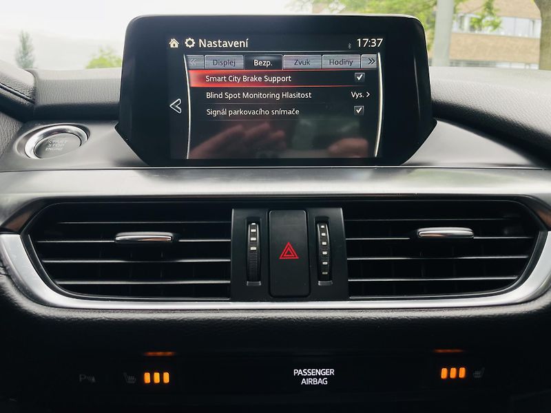 Mazda 6 2.0i AUTOMAT 1MAJITEL SERVISKA - fotka 39 z 45