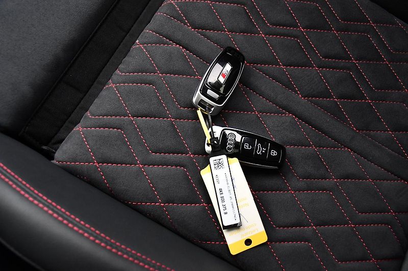 Audi S7 55TDI QUATTRO 4L-ZÁRUKA ČR 1.M - fotka 42 z 44