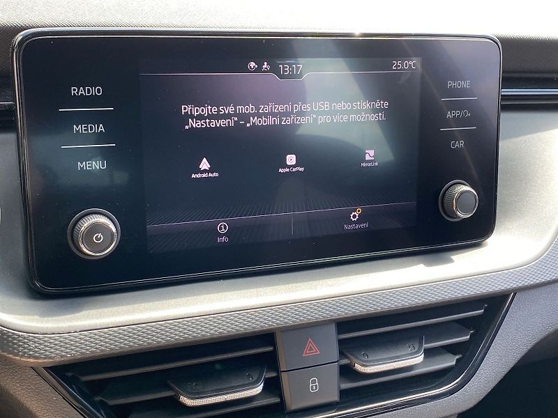 Škoda Scala (2022) 1.5 TSI DSG Ambition - fotka 20 z 30