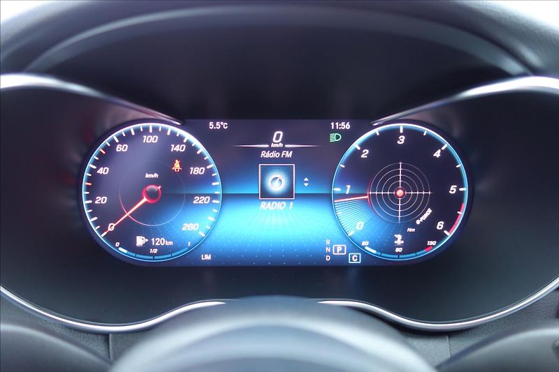 Mercedes-Benz Třídy C 220 CDi,ČR,1 MAJ.,4M,AMG. - fotka 37 z 43