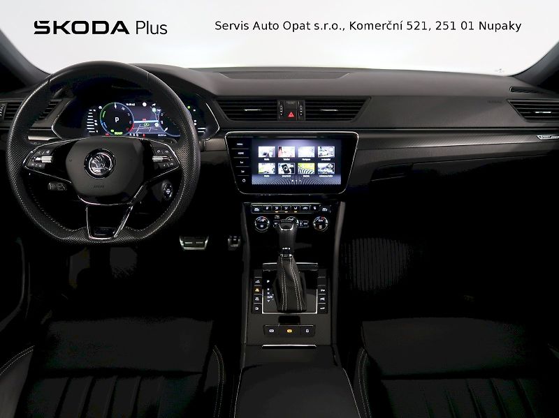 Škoda Superb (2023) iV SPORTLINE 1.4TSI 160KW DSG - fotka 5 z 48