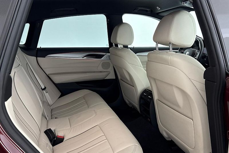 BMW Řada 6 řady 6 | 640i xDrive - fotka 11 z 17
