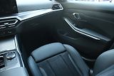 BMW Řada 3 320d M-SPORT xD TAŽNÉ ČR  - náhled 13