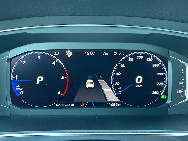 Volkswagen Tiguan Allspace (2021) 2.0 TDI 7DSG 4MOTION R-Line - fotka 9 z 35