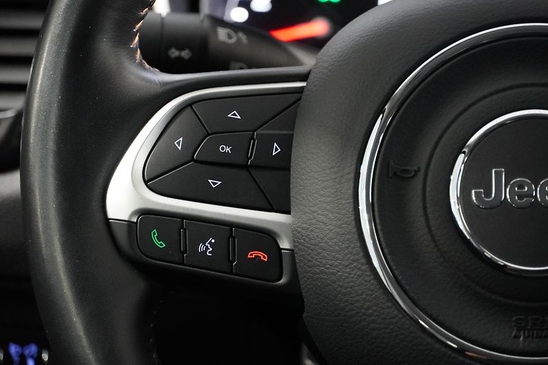 Jeep Compass 1,4T,ČR,4x4,Limited,BEATS - fotka 21 z 32