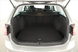 Volkswagen Golf (2018) Highline 2.0 TDI, Automat - náhled 19