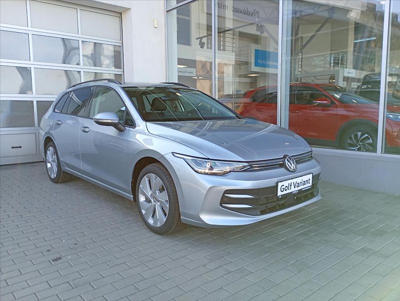 Volkswagen Golf Variant (2026) 1,5 eTSI 7DSG mHEV  People - fotka 3 z 18