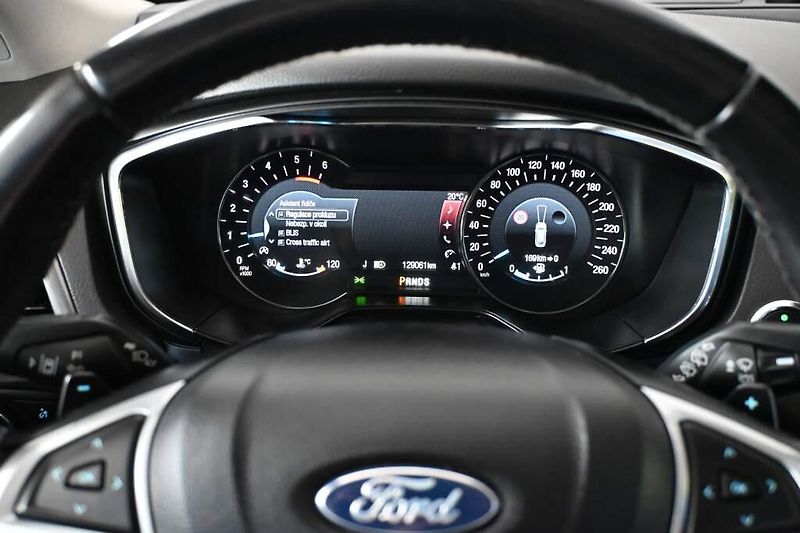 Ford Mondeo (2022) 2.0 LED SONY ACC Tažné 8AT ECO - fotka 22 z 38