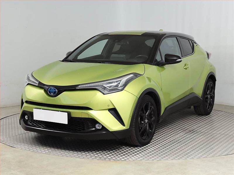 Toyota C-HR (2019) 1.8 Hybrid - fotka 2 z 18