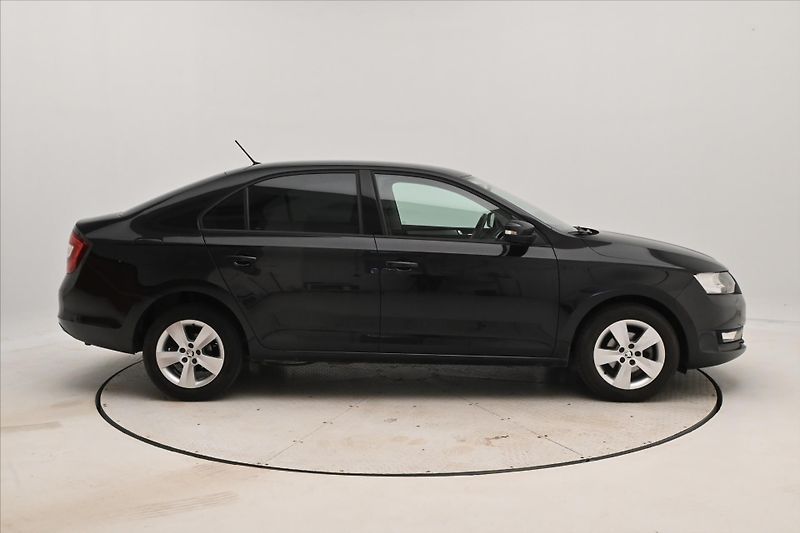 Škoda Rapid 1,0 TSI 70kW Ambition Plus Zár - fotka 4 z 28