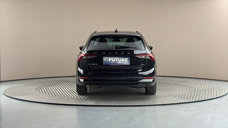 Škoda Octavia 2.0 TDI DSG 4x4 Style Combi - fotka 5 z 25