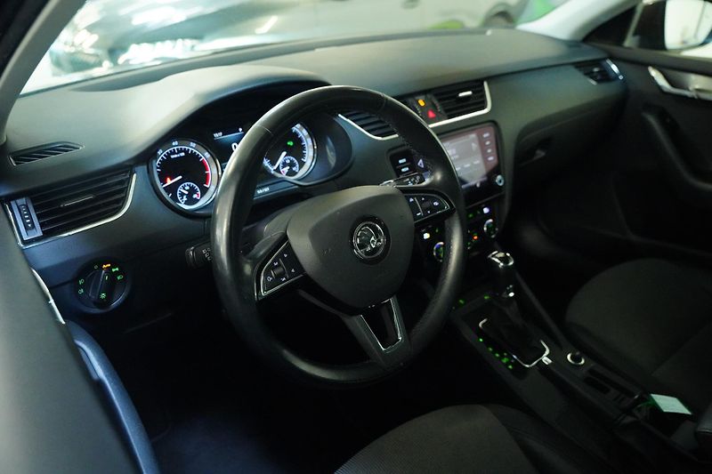 Škoda Octavia - fotka 15 z 28