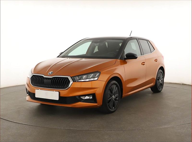 Škoda Fabia (2022) 1.0 TSI, Automat, Tempomat - fotka 2 z 20