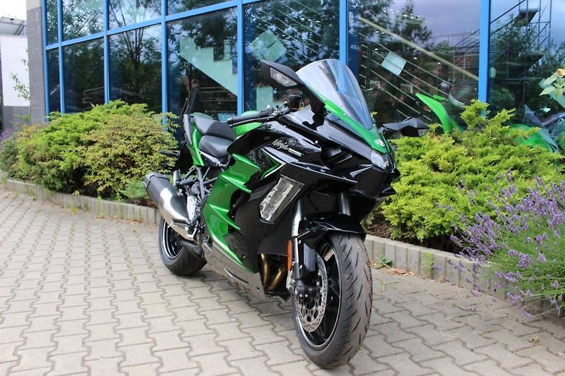 Kawasaki Ninja H2 SX SE (2023) 2023 TOP AKCE - fotka 1 z 10