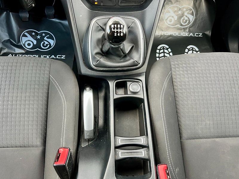 Ford C-MAX (2018) 1.5d 77 kW - fotka 16 z 20