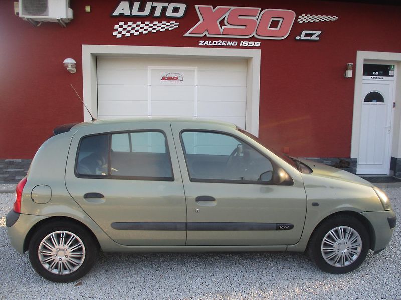 Renault Clio 1.2i ČR +sada kol - fotka 2 z 23