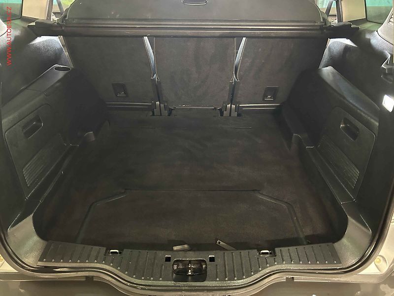 Ford S-MAX (2006) 2.0TDCi 7míst, STK9/28 - fotka 7 z 17