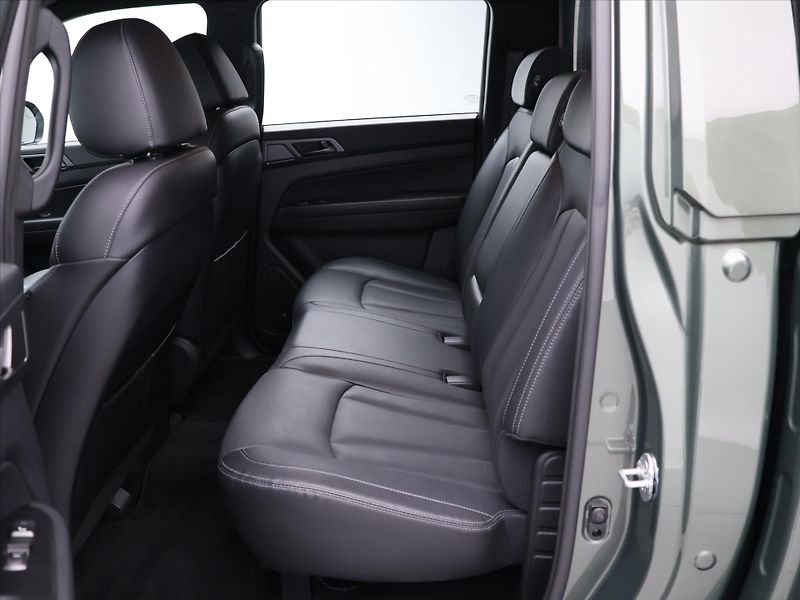 SsangYong Musso 2,2 e-XDI 148kW Premium 4WD TZ - fotka 12 z 29