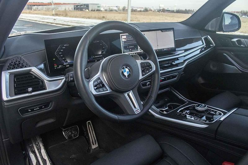 X7 představuje u bavorské automobilky vrchol nabídky mezi SUV.