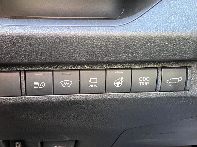 Toyota RAV4 2.5Plug-in, ČR, Executive, 4x4 - fotka 17 z 21