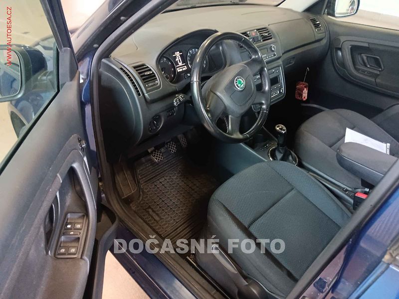 Škoda Fabia (2010) 1.2 TSI, ČR, Klima - fotka 3 z 3