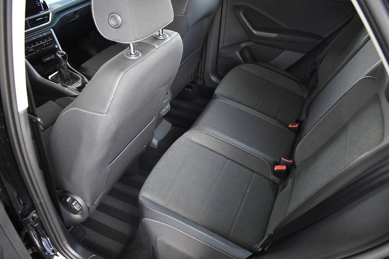 Volkswagen T-Roc (2025) Style 1.5TSI 110kW, záruka 5 l - fotka 11 z 23