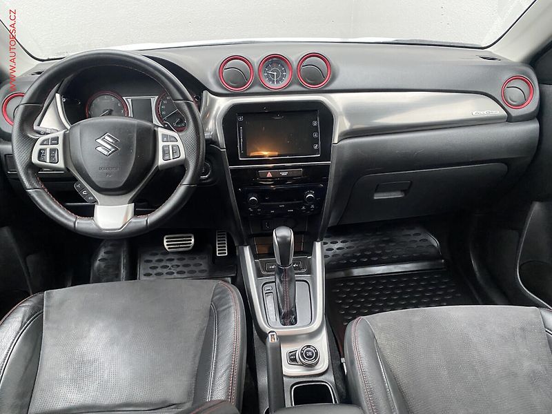 Suzuki Vitara (2017) 1.4 BJet AllGrip, Elegance - fotka 8 z 20