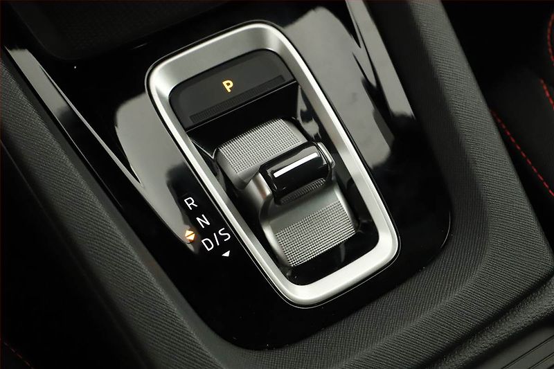 Škoda Octavia (2025) RS 2.0 TSI, RS 2.0TSI, KEYLESS - fotka 10 z 21