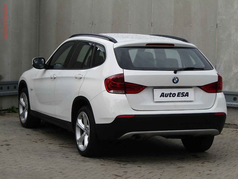 BMW X1 (2011) 2.0d xDrive18d, AT, bixen - fotka 6 z 18