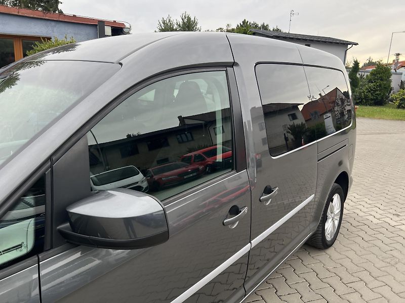 Volkswagen Caddy (2018) MAXI 2,0TDi 7 míst pěkný stav! - fotka 17 z 42