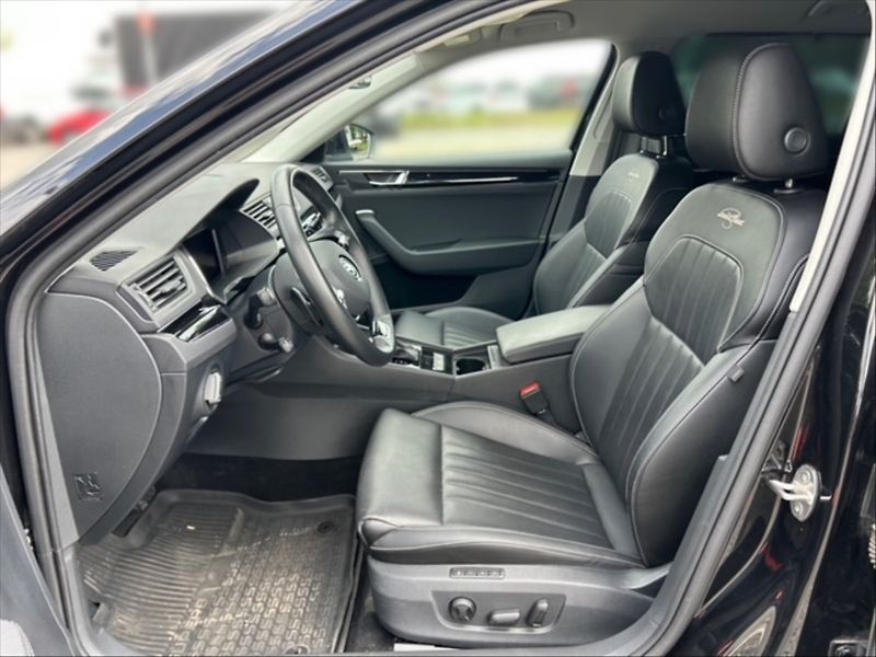 Škoda Superb 2,0 TDI 110 L&K AT - fotka 7 z 11