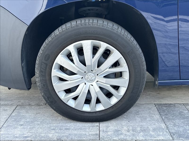 Peugeot Partner 1,5 BlueHDI 102PS  Van Active - fotka 39 z 53