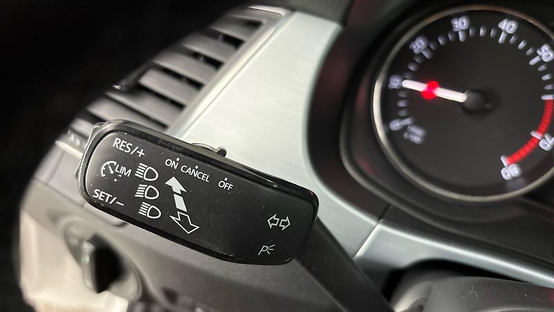 Škoda Fabia 1.0 TSI Ambition - fotka 14 z 23