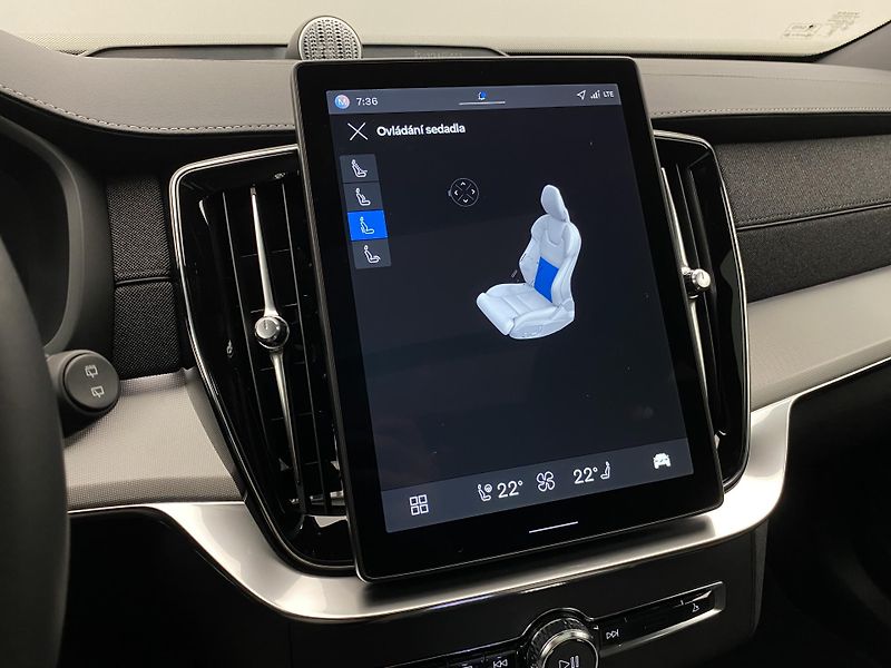Volvo XC90 (2025) T8 AWD RECHARGE BLACK EDITION  - fotka 77 z 80