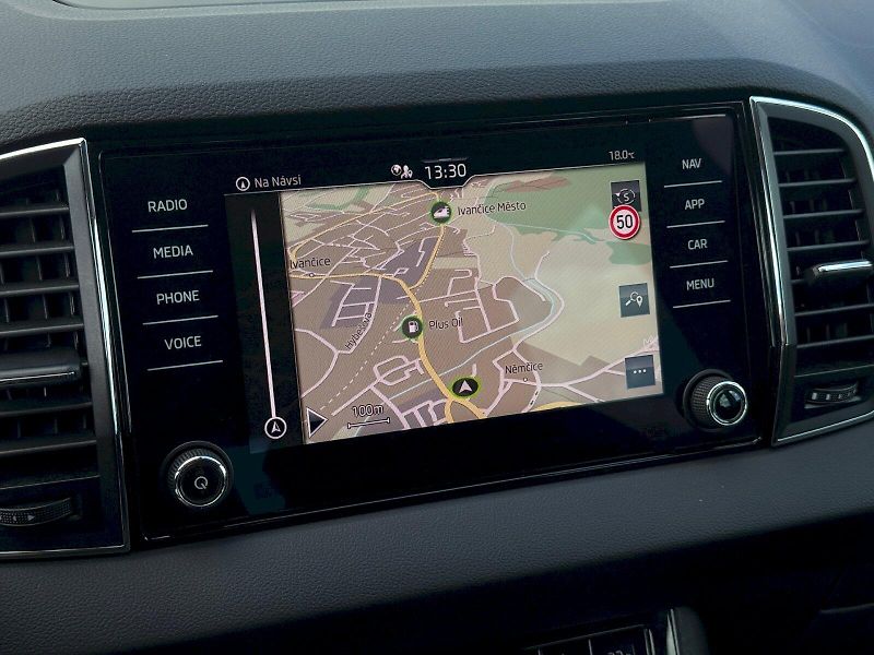 Škoda Karoq (2021) 1.5 TSI 110 kW DSG Style Plus - fotka 20 z 24