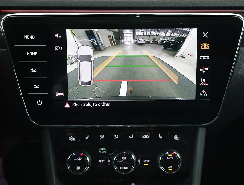 Škoda Superb (2018) Sportline 2.0 TSI - fotka 18 z 18