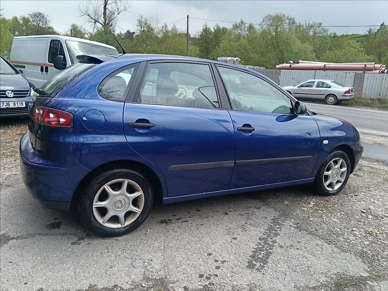 Seat Ibiza 1,9 SDi  Stella - fotka 13 z 23