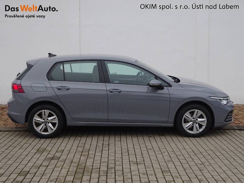Volkswagen Golf (2021) 1,0TSi /81kW Life - fotka 27 z 29