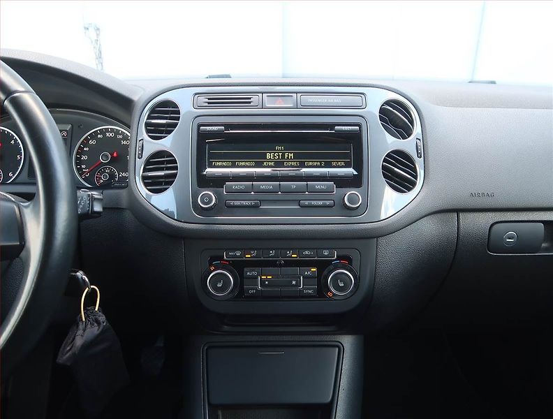 Volkswagen Tiguan (2014) Sport 2.0 TDI, Tempomat - fotka 12 z 16