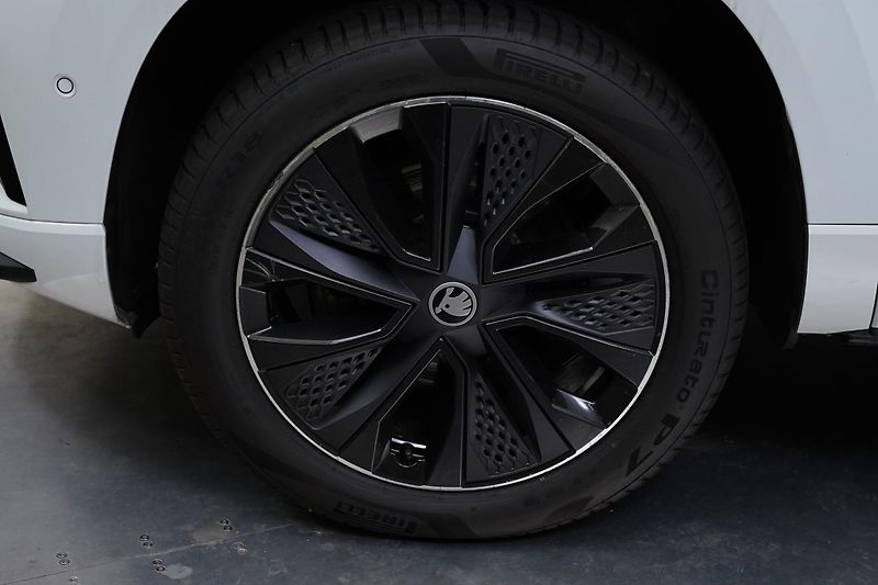 Škoda Karoq - fotka 10 z 29