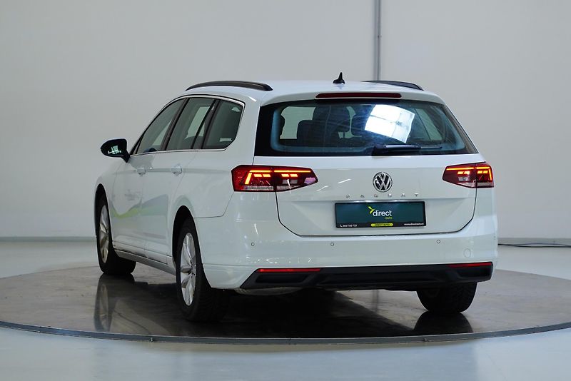 Volkswagen Passat - fotka 7 z 25