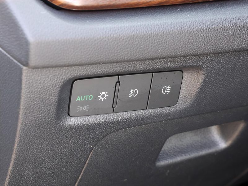 Škoda Octavia 2,0 TDI 147kW DSG CZ Scout DPH - fotka 18 z 44