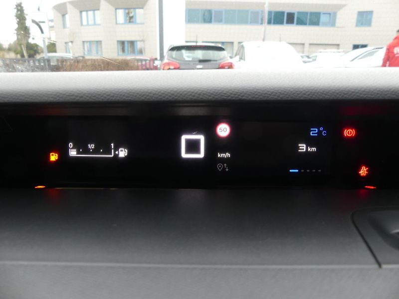 Citroën C3 (2026) MAX Turbo 100k Manual  - fotka 14 z 22