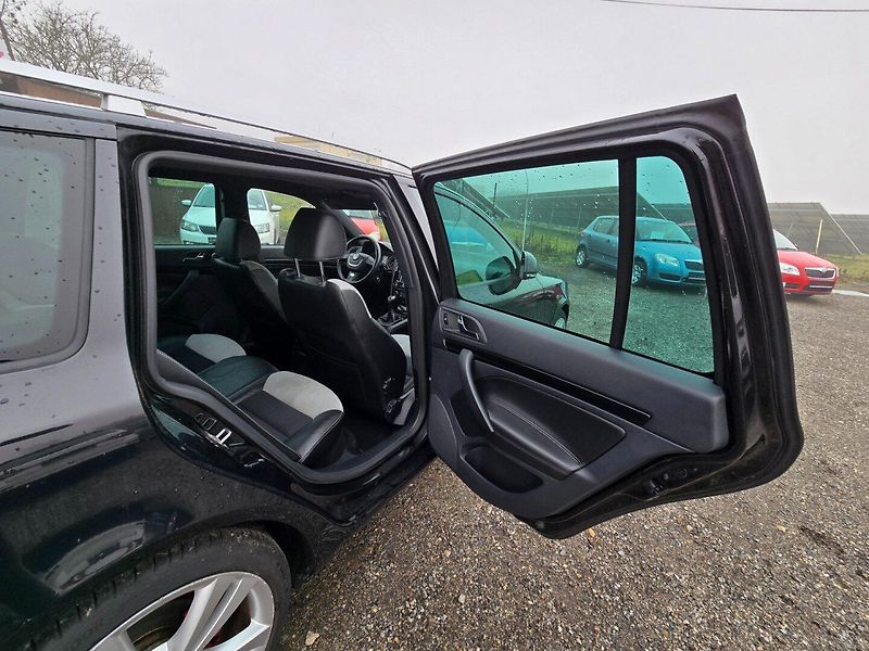 Škoda Octavia (2012) 2.0 TDi 125KW RS - fotka 18 z 22
